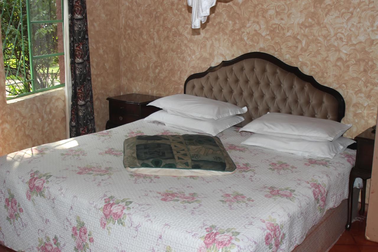 Mosi-Ua-Tunya Lodge Виктория Фолс Екстериор снимка